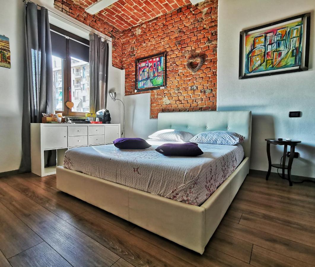 Regis B&B Camere Centro Storico 基瓦索 外观 照片