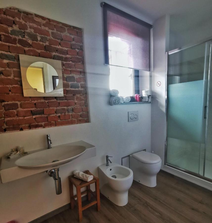 Regis B&B Camere Centro Storico 基瓦索 外观 照片